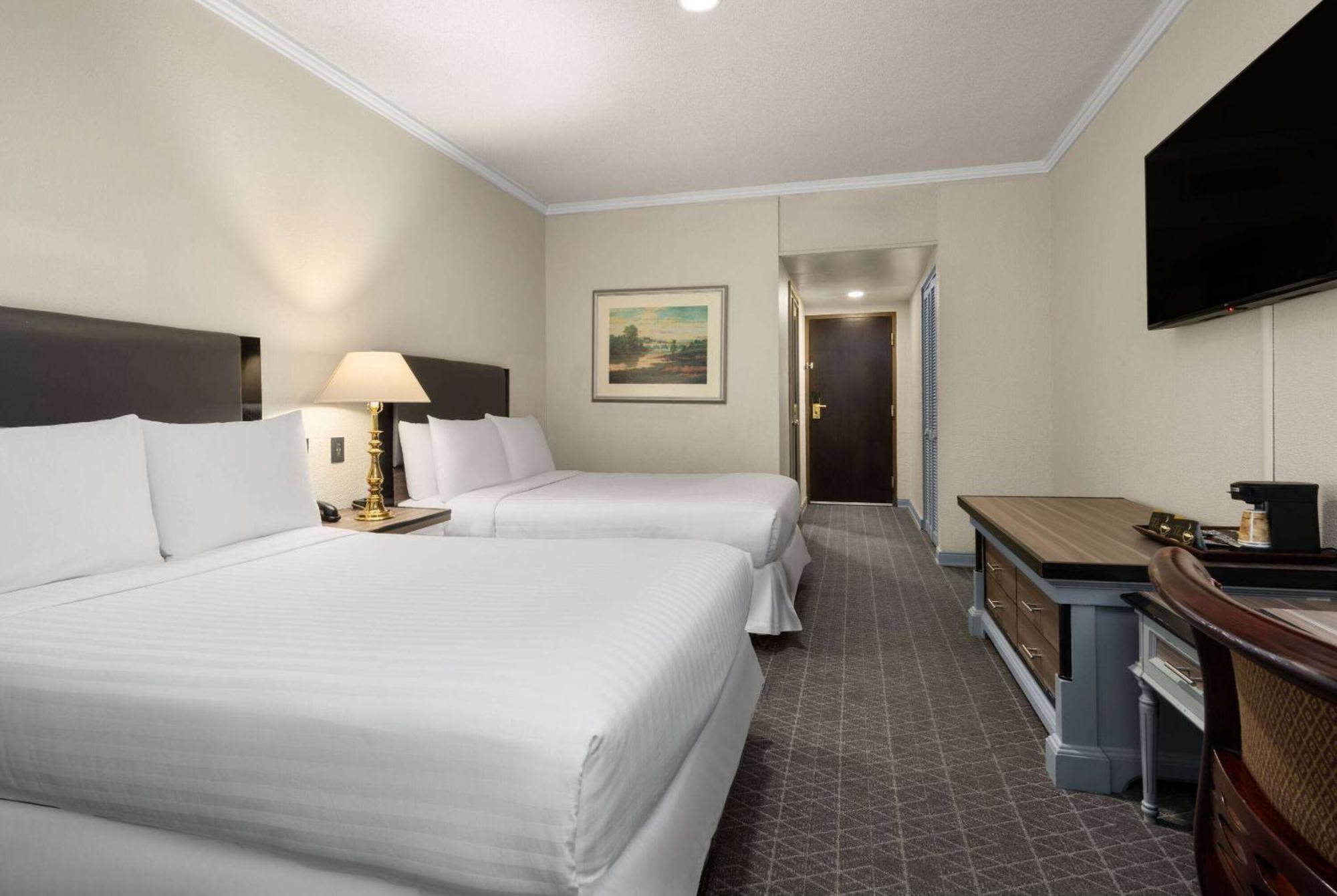 Hotel Wyndham Ambassador Centro