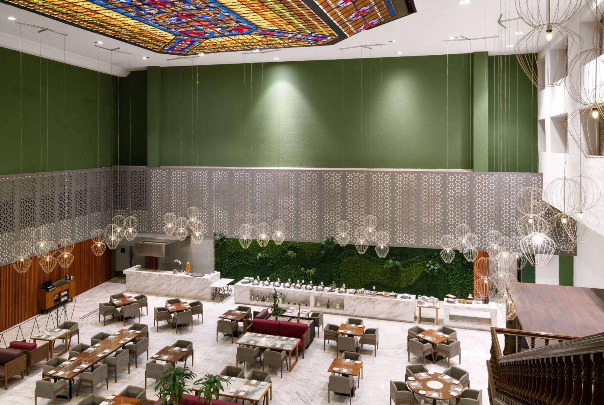 Wyndham Ambassador Centro 4*