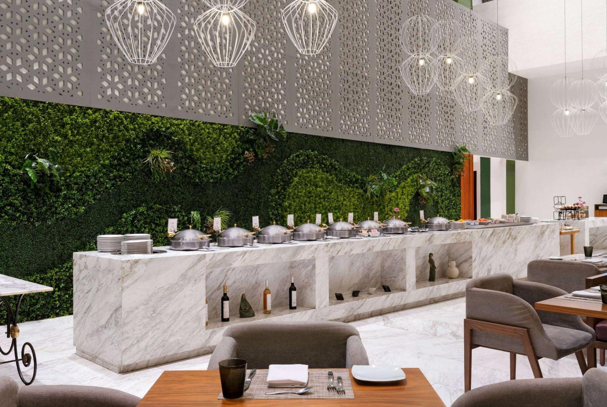 Wyndham Ambassador Centro Hotel Monterrey